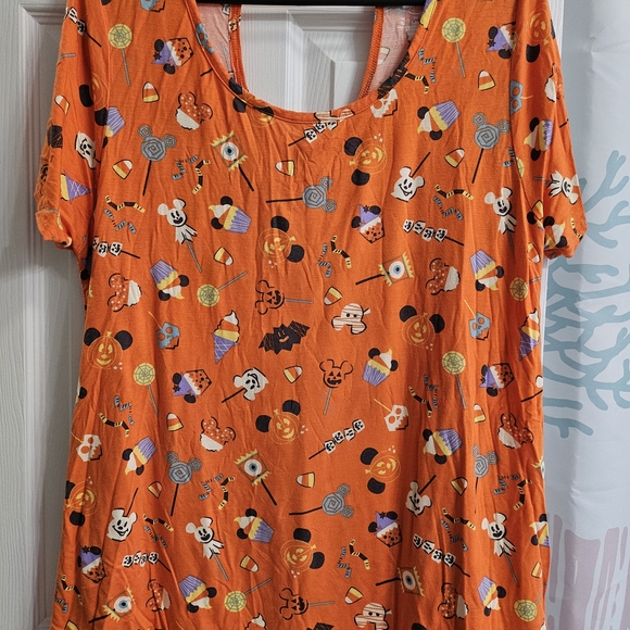 Disney Orange Halloween High Low Tee - Picture 6 of 7